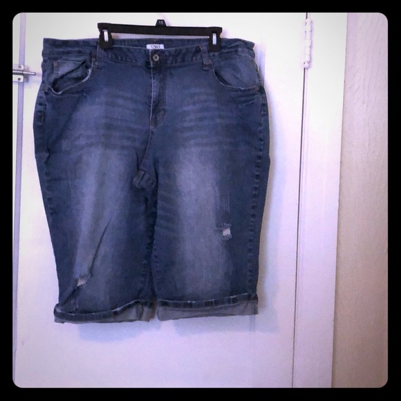 Blue jean ankle/knee pant - Picture 1 of 2